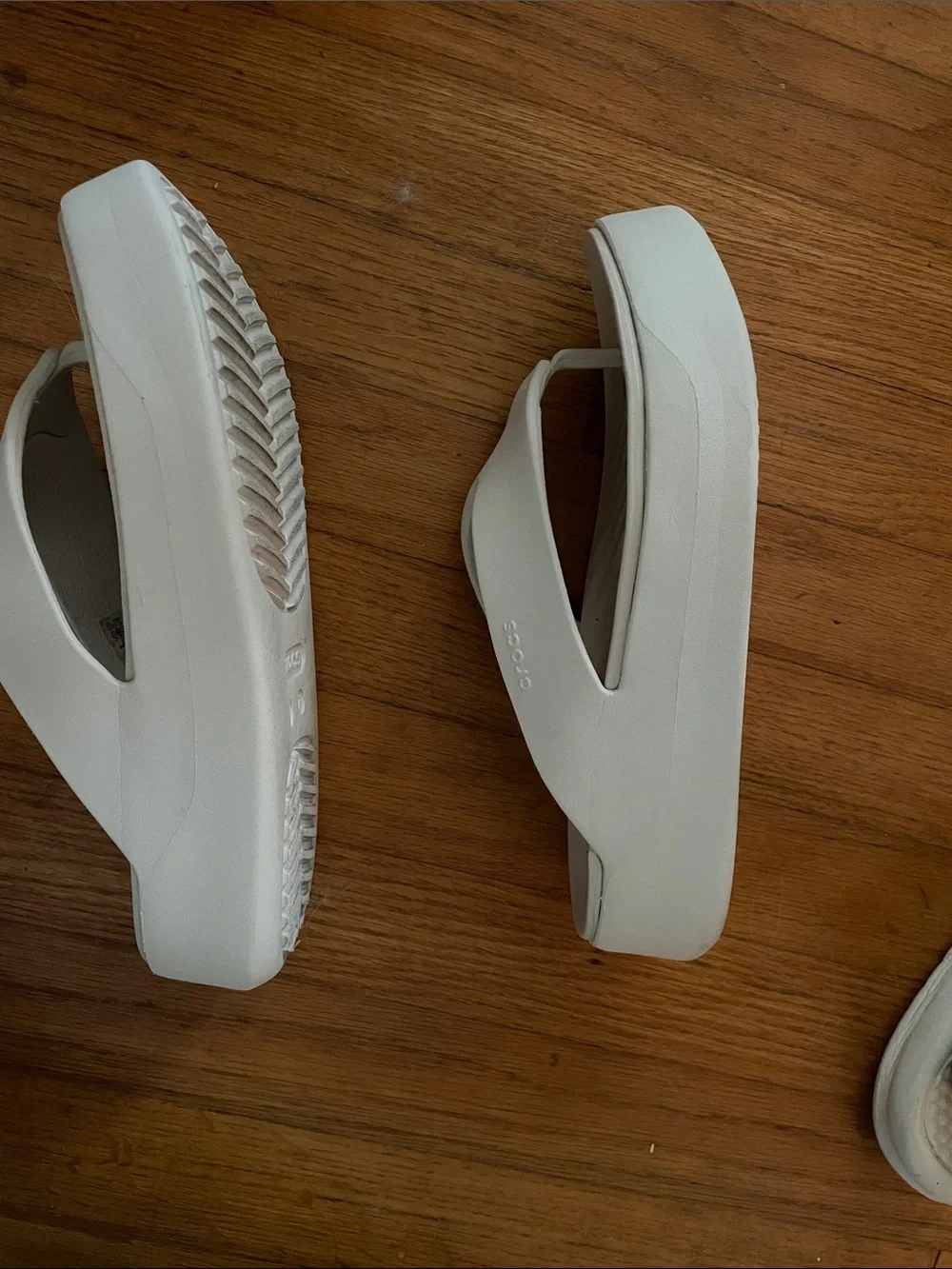 CROCS White Platform Flip Sandals